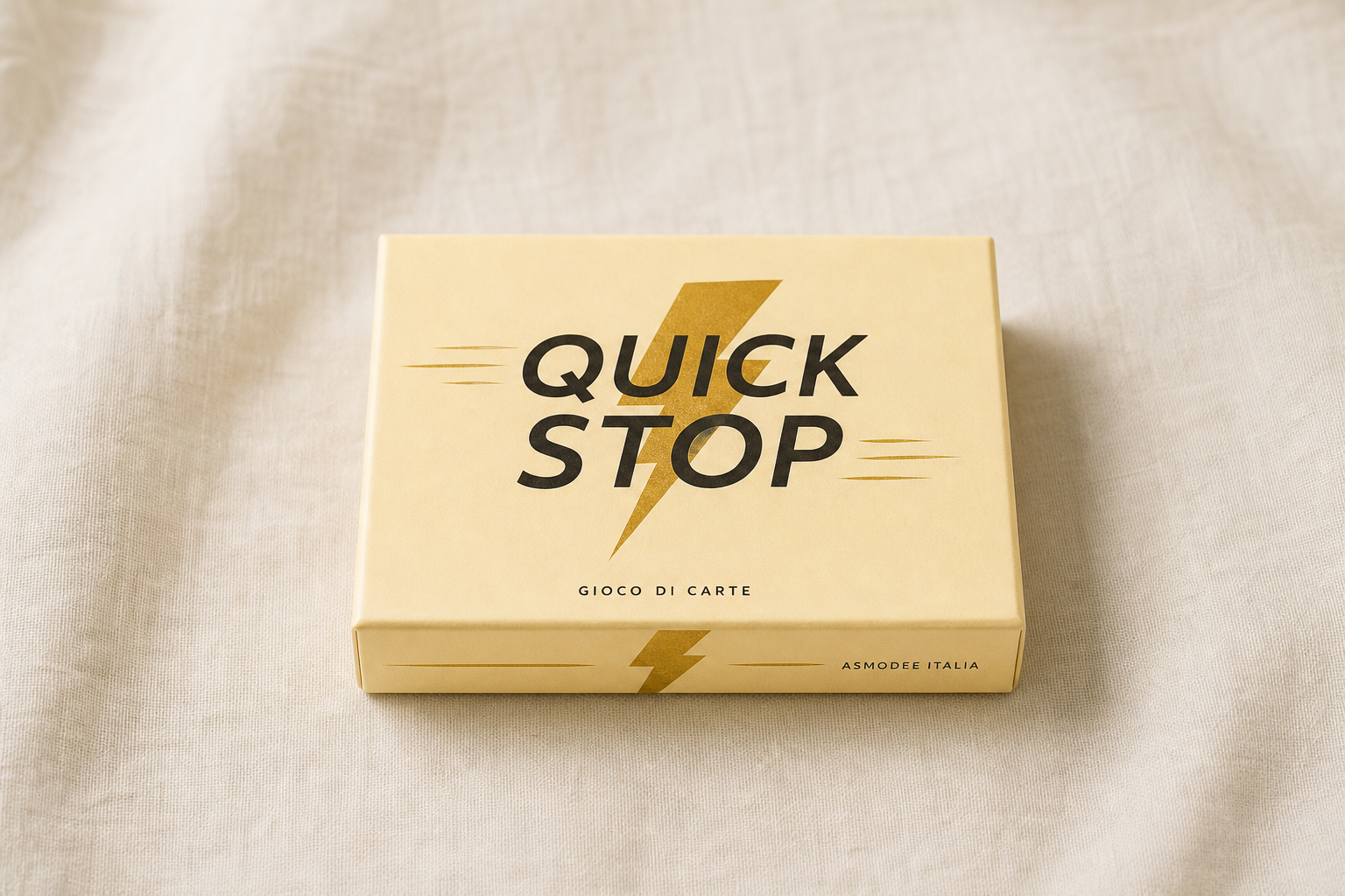 Scatola di Quick Stop base con fulmine dorato su fondo crema